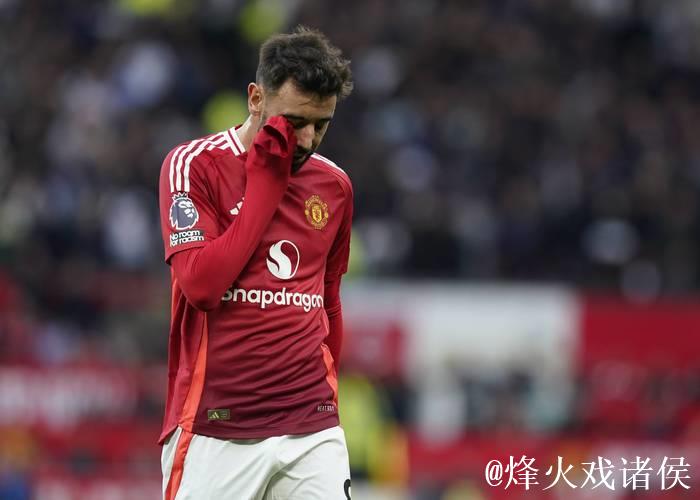 阿莫林质疑曼联新星青训评价过高,并考虑再次留下他 阿莫林质疑曼联新星青训评价过高,并考虑再次留下他